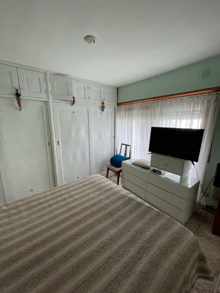 Excelente casa Dos ambientes en centro de miramar